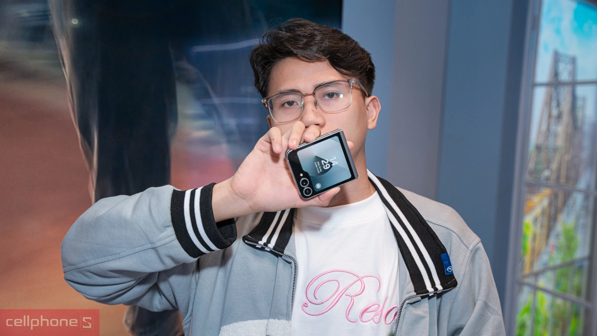 Galaxy Z Flip mới giá bán bao nhiêu