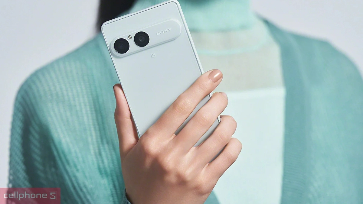 Sony Xperia 10 VIII kế thừa thiết kế gọn nhẹ từ các thế hệ trước