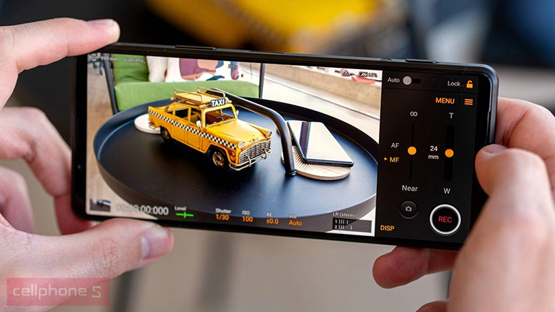 Đánh giá điện thoại Sony Xperia Pro-I