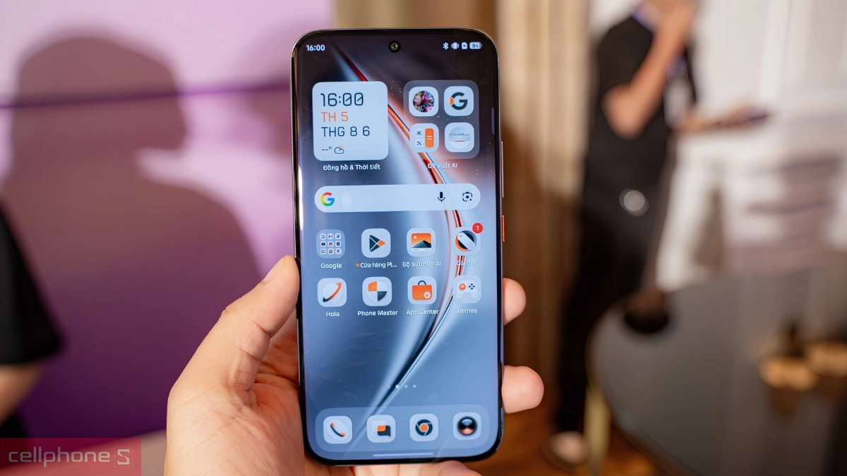 TECNO Pova Curve 2 sử dụng HiOS 16 trên nền tảng Android 16