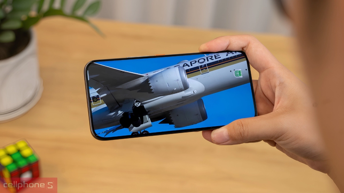TECNO Pova Curve 2 với ngoại hình lấy cảm hứng từ tàu vũ trụ