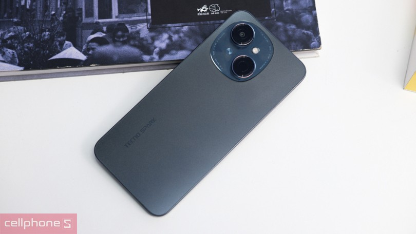 Điện thoại Tecno Spark Go 1 giá bao nhiêu