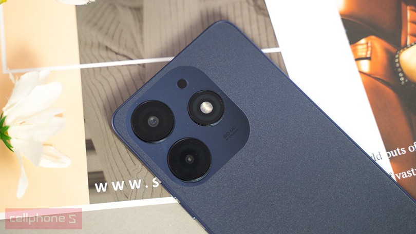 Tecno Spark 10 Pro - Thiết kế mới lạ, cấu hình mạnh mẽ