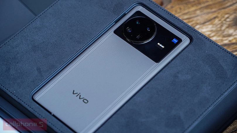 Pin lớn, sạc siêu tốc tới 80W