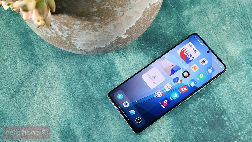 Vivo iQOO 11s - Hiệu năng mạnh mẽ với con chip Snapdragon hàng đầu