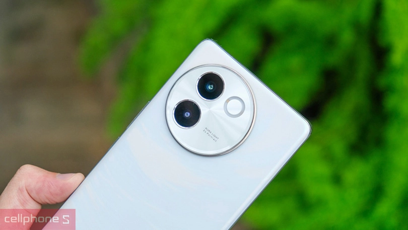 Vì sao nên mua điện thoại vivo V30E