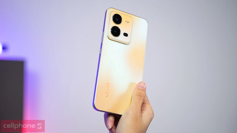 Đánh giá thiết kế Vivo V25