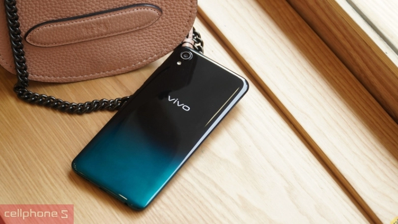 Thiết kế điện thoại Vivo Y1s