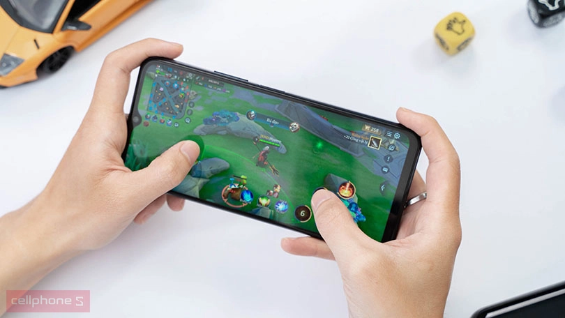 Hoạt động ổn định với chip MediaTek Helio G80 cùng dung lượng RAM lớn