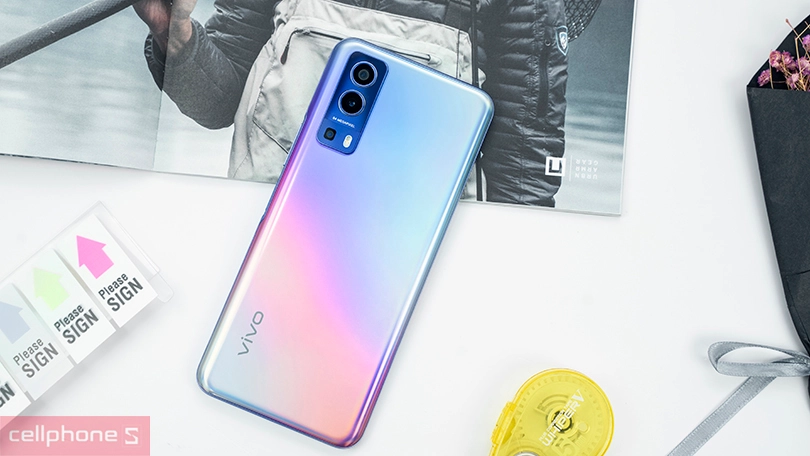 Camera trước 16MP cho chất ảnh tự nhiên và rõ ràng