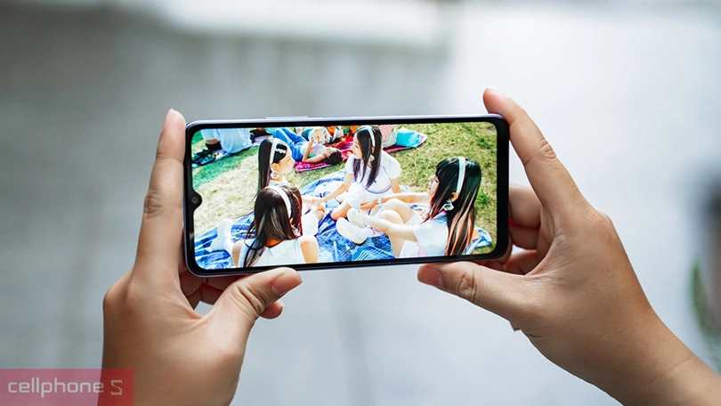 Selfie độ phân giải 5M trên Redmi A3 Camera Xiaomi Redmi A3 selfie độ phân giải 5MP
