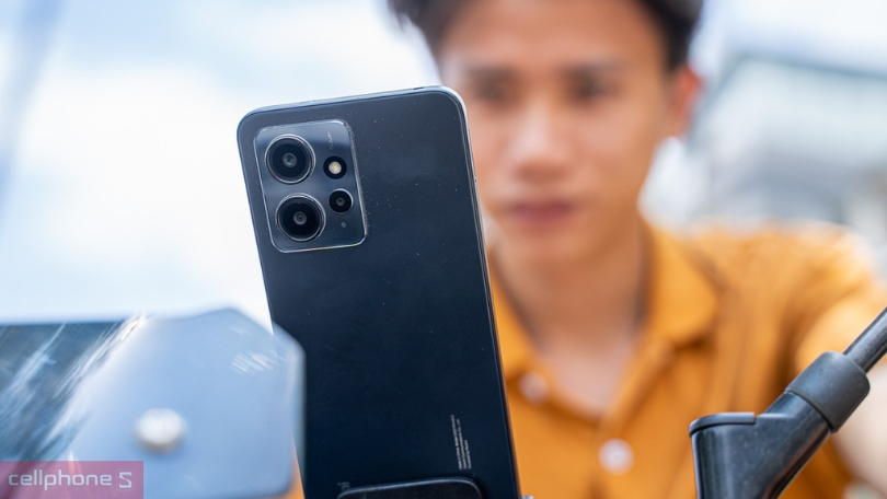 Xiaomi Redmi Note 12 cũ xước cấn