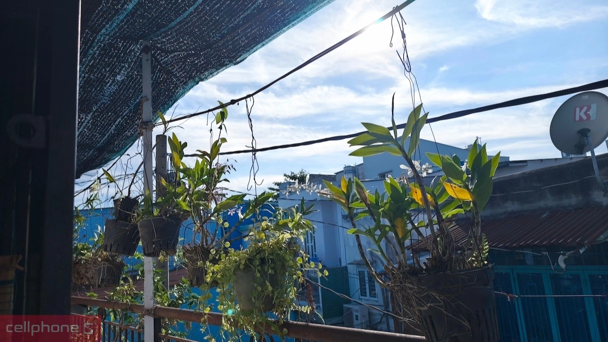 Điện thoại Xiaomi Redmi Note 14 Pro Plus hỗ trợ chụp hình rõ nét