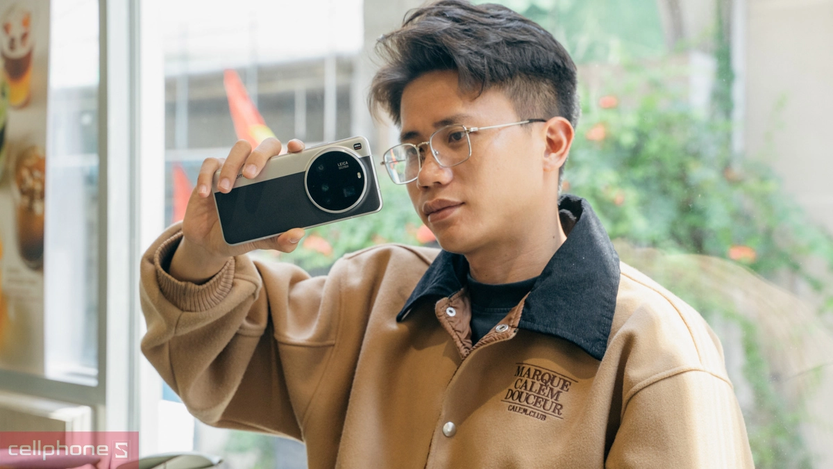 Hình nền động Ai trên điện thoại Xiaomi 15 Ultra