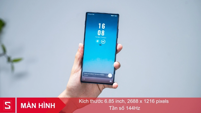 Thiết kế điện thoại ZTE Z70 Ultra