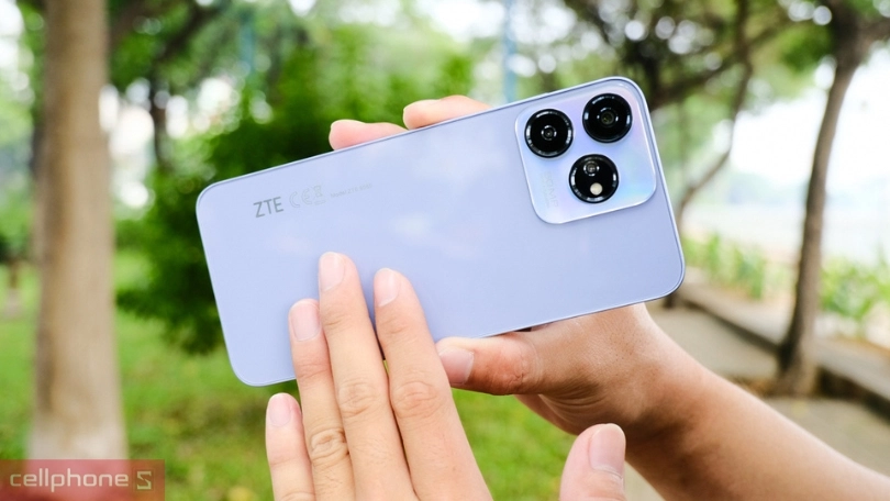 ZTE Blade V50 Design có giá bán bao nhiêu