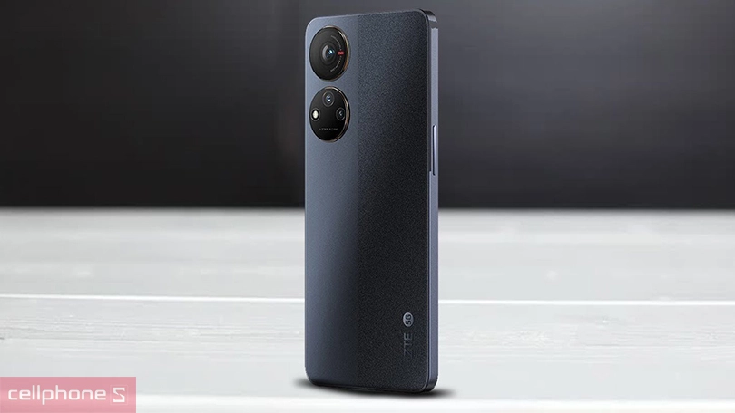 ZTE Voyage 40 Pro+ - Smartphone bình dân với hệ thống camera vượt trội