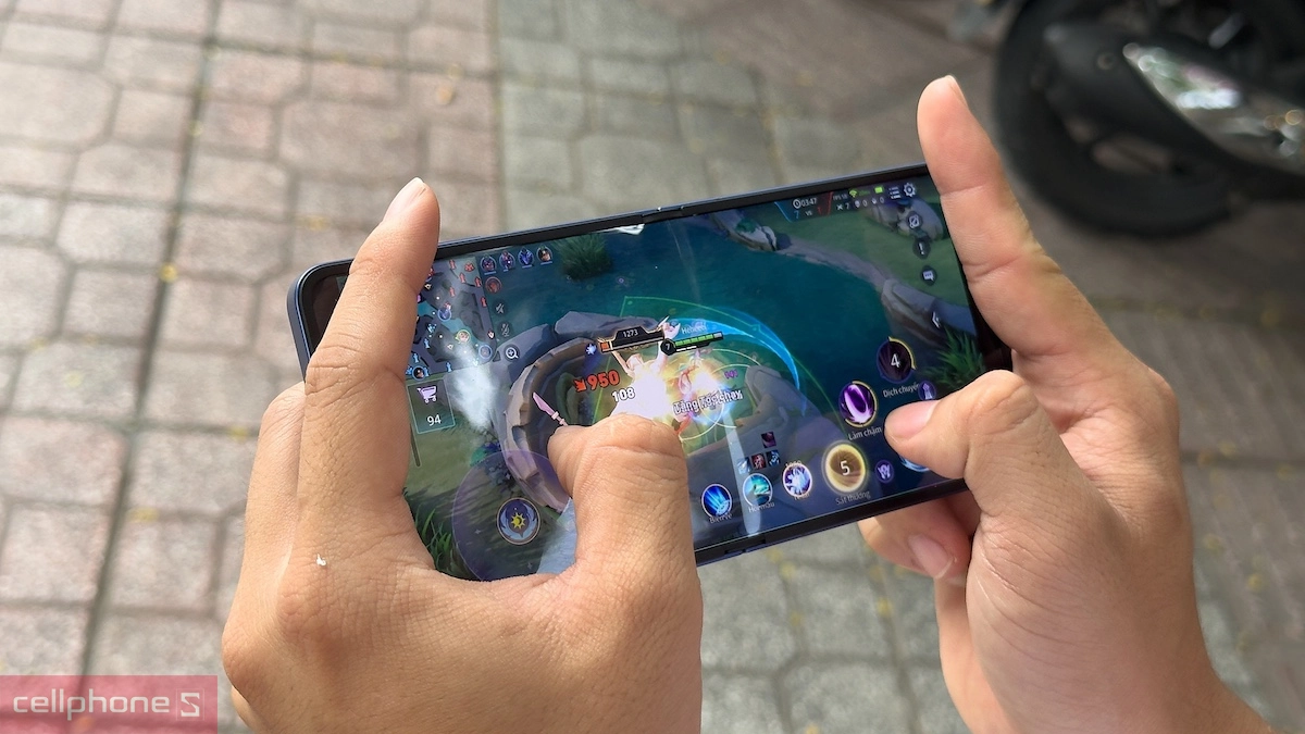 Hệ thống tản nhiệt trên điện thoại Samsung Galaxy gập mới hỗ trợ chơi game ổn định