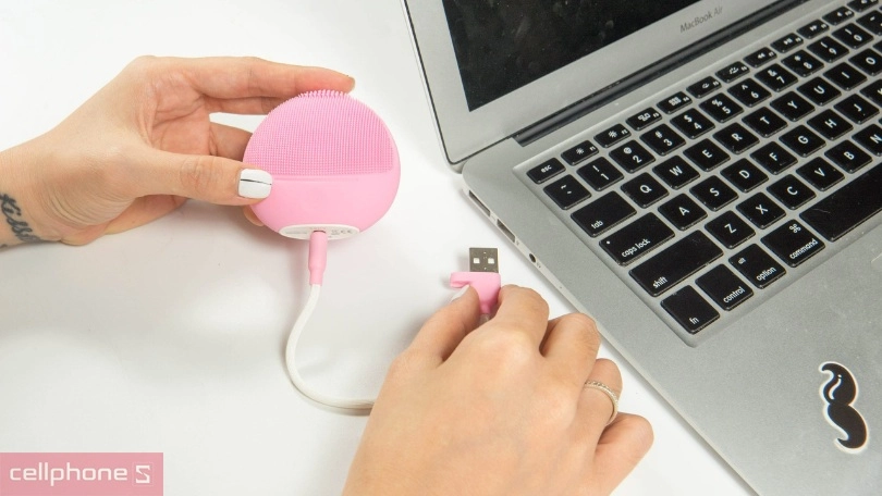 Máy rửa mặt Halio