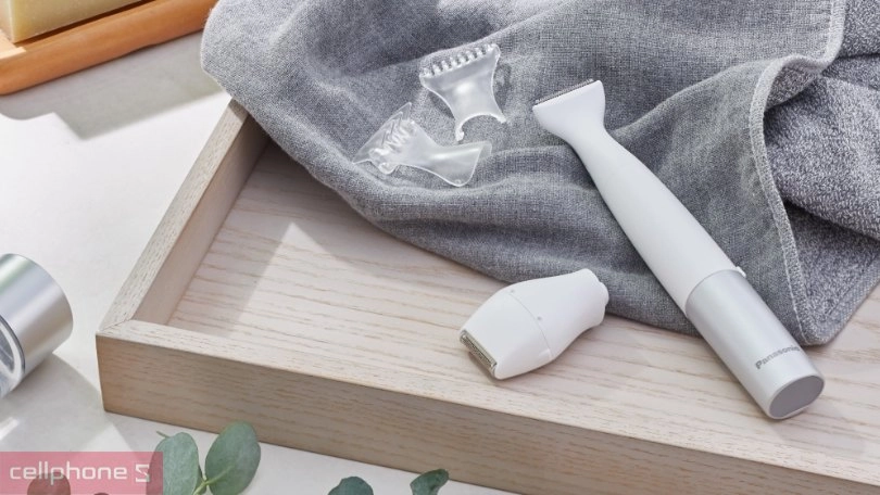 Máy làm sạch lông cho nữ Panasonic ES-WV60-S201