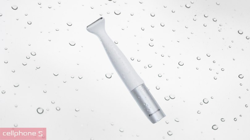 Máy làm sạch lông cho nữ Panasonic ES-WV60 S201 - Nhỏ gọn, chống nước hiệu quả