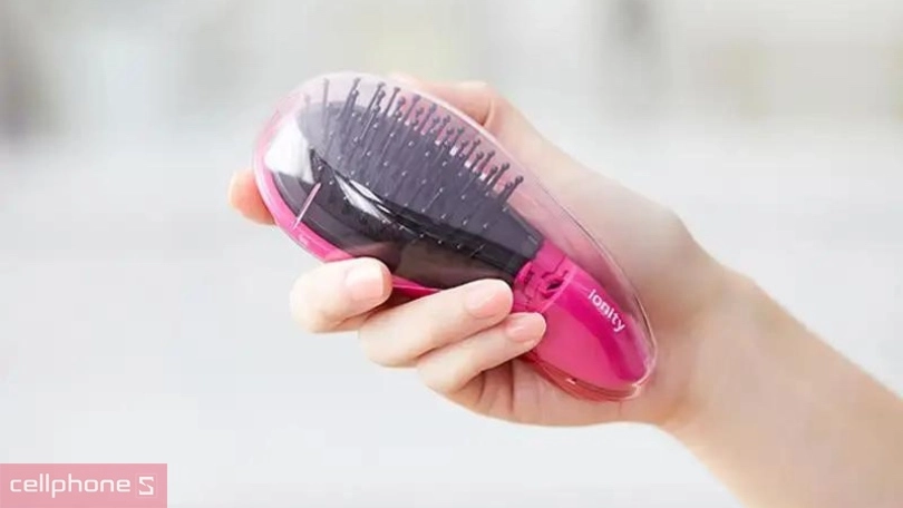 Lược chải ion Panasonic EH-HE10VP421 - Giữ mái tóc gọn gàng, bóng mượt