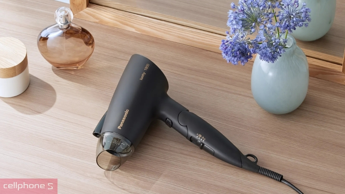 Ưu điểm đa dạng các mức độ sấy của máy sấy tóc Panasonic EH-NE27-K645 1800W