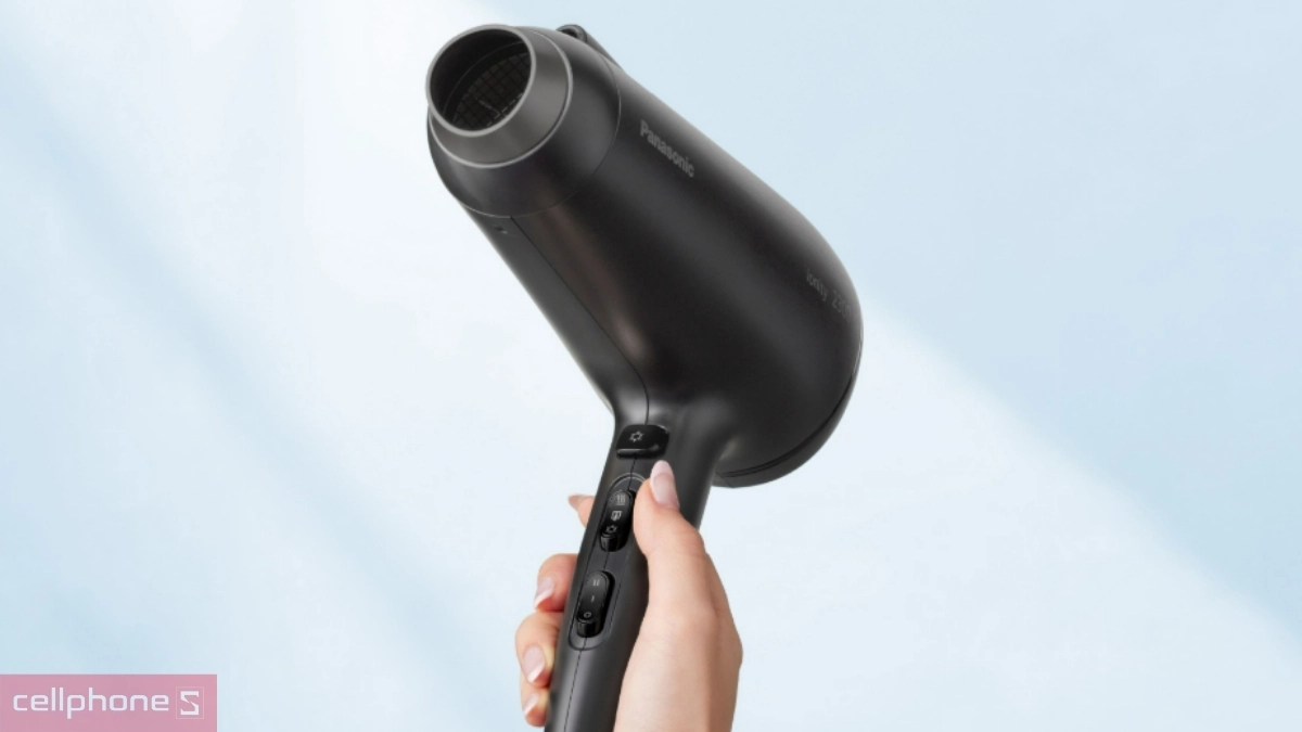 Thiết kế, màu sắc của máy sấy tóc Panasonic Ionity EH-NE85-K645 2300W