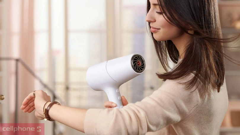 Công suất máy máy sấy tóc Philips BHD500/00 2100W