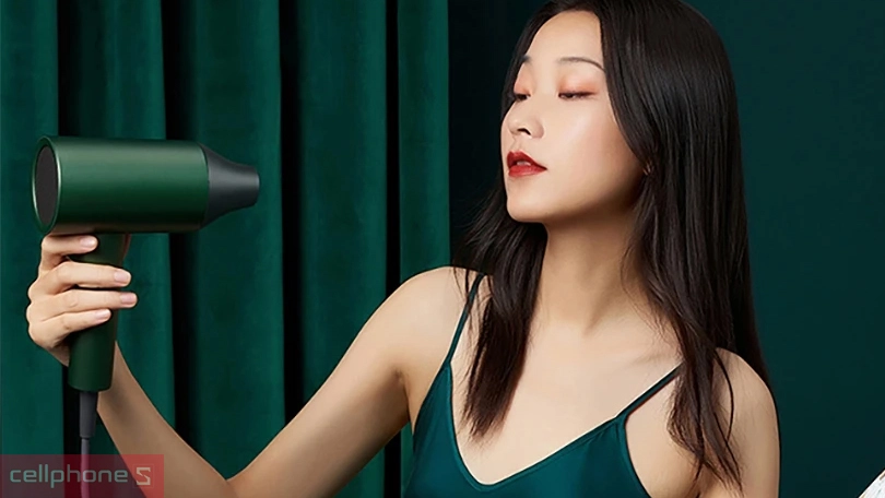 Vì sao nên chọn mua máy sấy tóc Showsee A5-G?