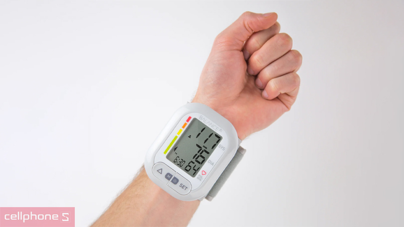 Chọn máy đo huyết áp cổ tay theo nhu cầu