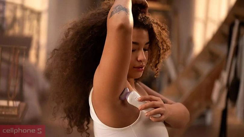 Máy làm sạch lông cho nữ BRL 136/00 hiện đại, làm sạch hiệu quả