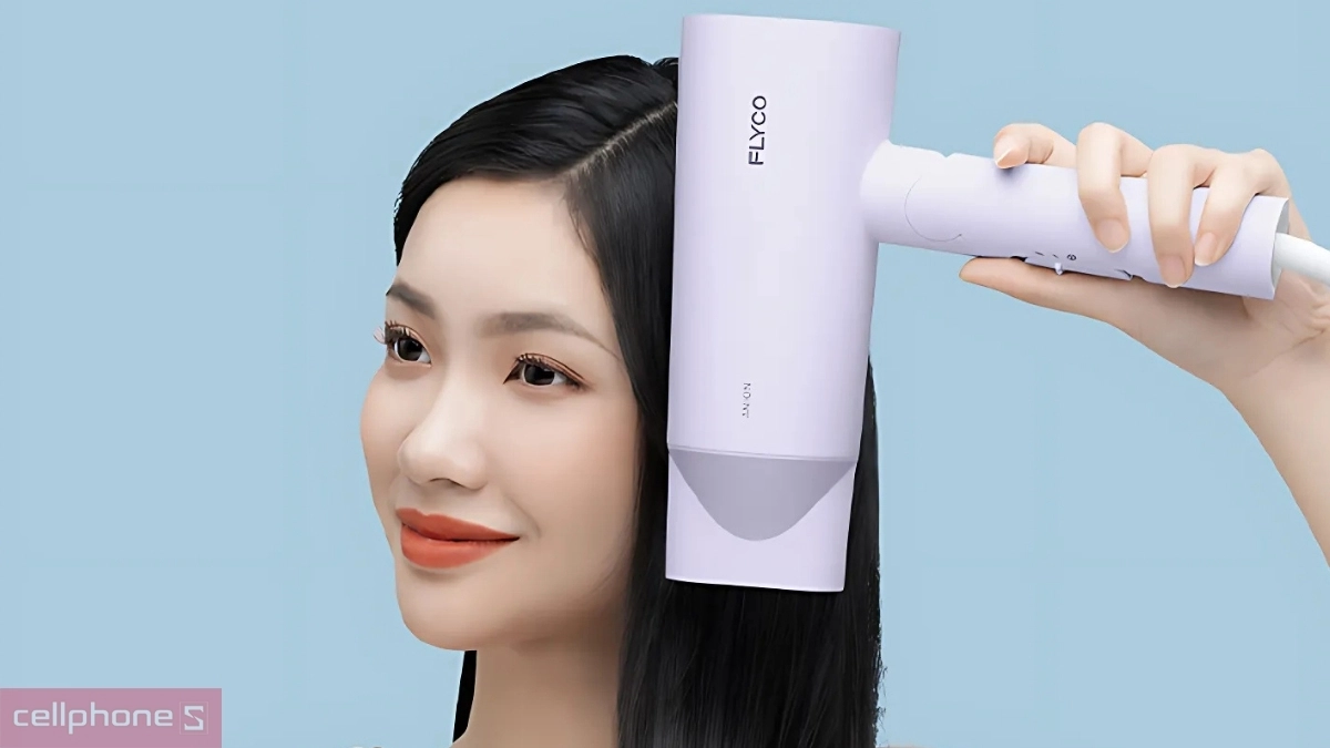 Hiệu suất sấy mạnh mẽ của máy sấy tóc Flyco FH6277VN 1800W
