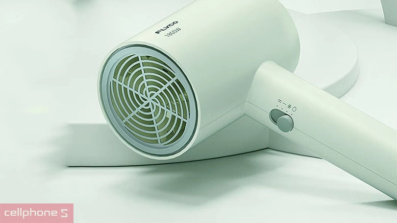 Vì sao nên mua máy sấy tóc Flyco FH1622VN 1800W
