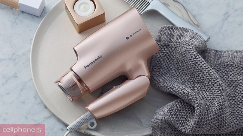 Vì sao nên mua máy sấy tóc Panasonic EH-NA27?
