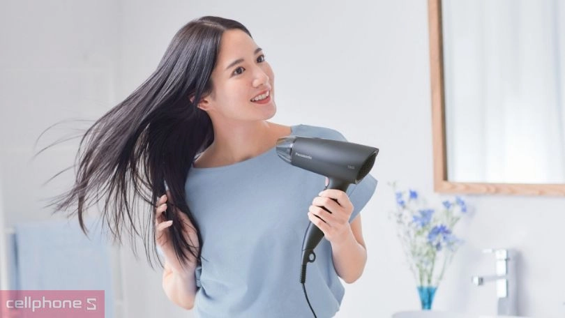 Công suất máy sấy tóc Panasonic EH-ND37-K645