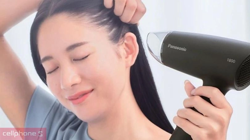 Các chế độ trên máy sấy tóc Panasonic EH-ND37-K645