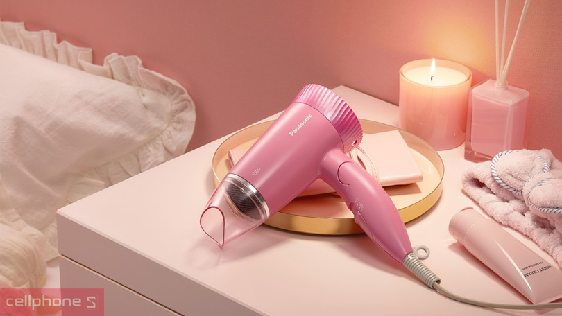 Công suất máy sấy tóc Panasonic EH-ND57-P645