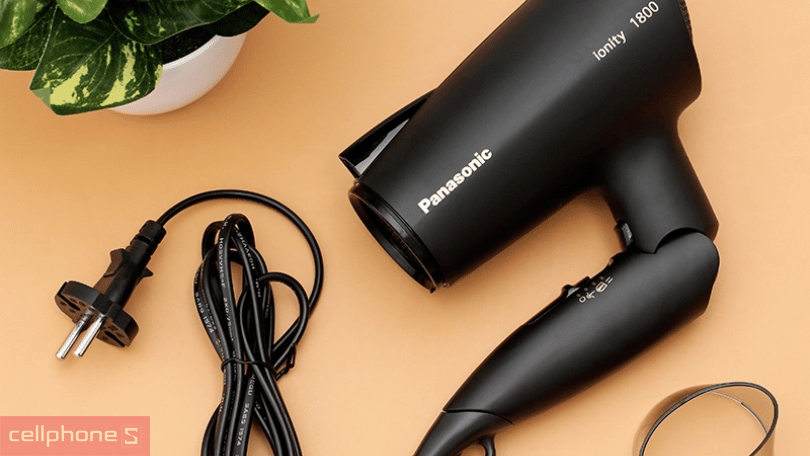 Công suất máy sấy tóc Panasonic EH-NE27-K645