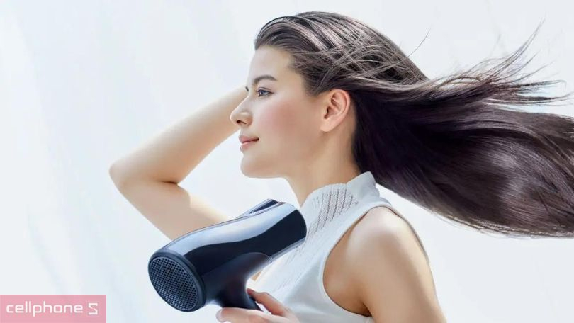 Công suất và tốc độ sấy của máy sấy tóc Panasonic EH-NE81-K645