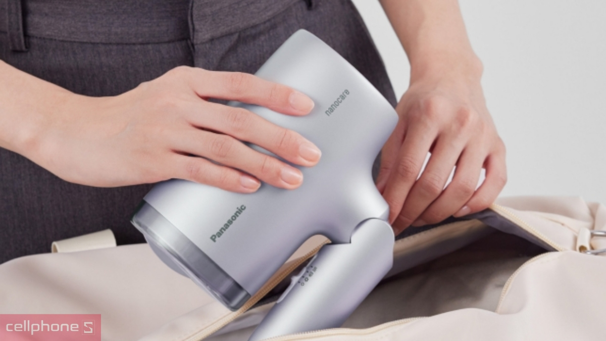 Thiết kế gập gọn tiện lợi cùng trọng lượng siêu nhẹ