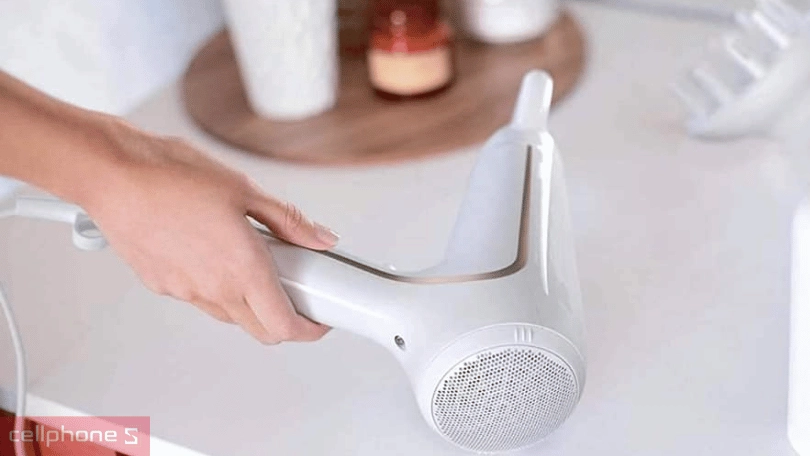 Máy sấy tóc Philips HP8232/00 - Công nghệ ThermoProtect hiện đại