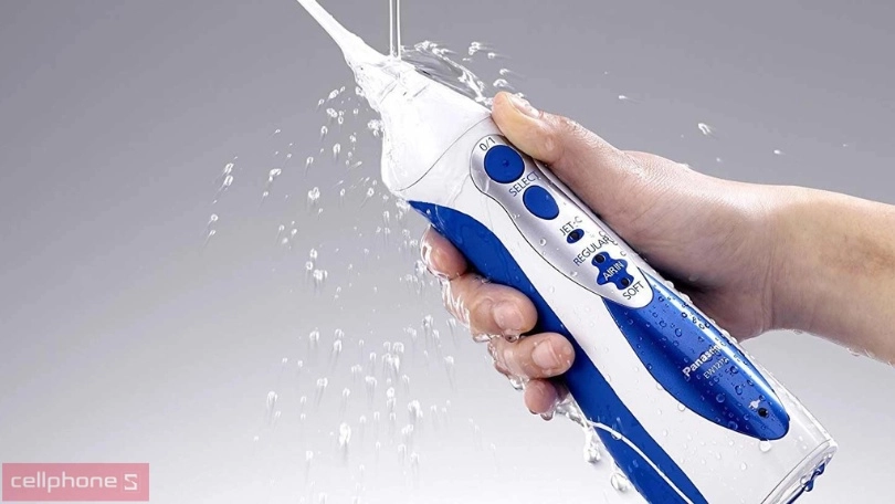 Hướng dẫn sử dụng tăm nước Panasonic đúng cách cho người mới