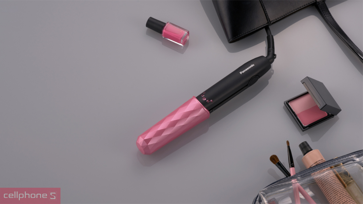 Thiết kế máy duỗi tạo kiểu tóc Panasonic EH-HV11-K645