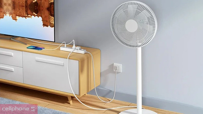 Thiết kế ổ cắm điện đa năng Ugreen CD286