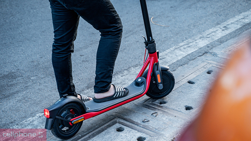 Xe điện Scooter Segway Ninebot D38U – Thiết kế an toàn, hoạt động mạnh mẽ