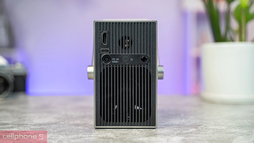 Kết nối ngoại vi mượt mà thông qua hệ thống cổng ghép nối đa dạng