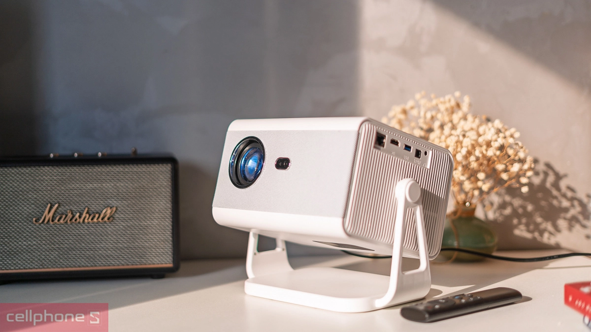 Điều khiển thông minh, cập nhật OTA mới mẻ