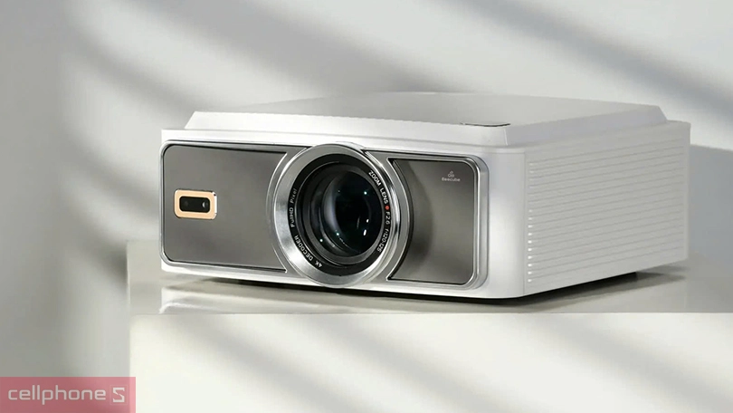 Vì sao nên mua máy chiếu mini Beecube Star HD có Dolby Atmos?