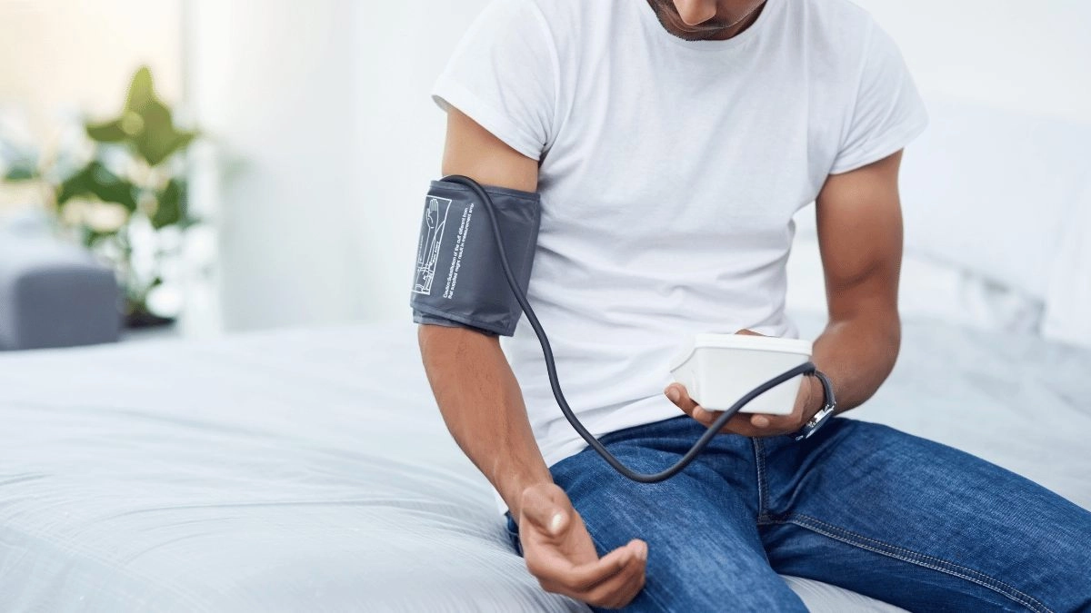 Cấu tạo của máy đo huyết áp bắp tay